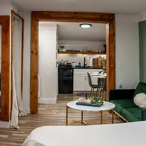 Downtown 1br For 4 - Renovated Tampa